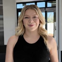 Rumors Salon Stylist Izabel